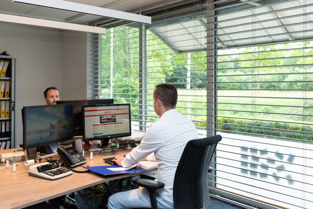 Jasper Regtien aan het werk